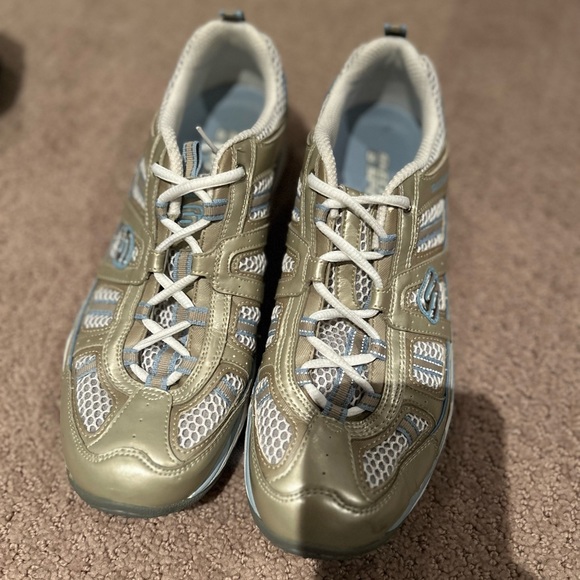 Sketchers Runners - new - Picture 4 of 4